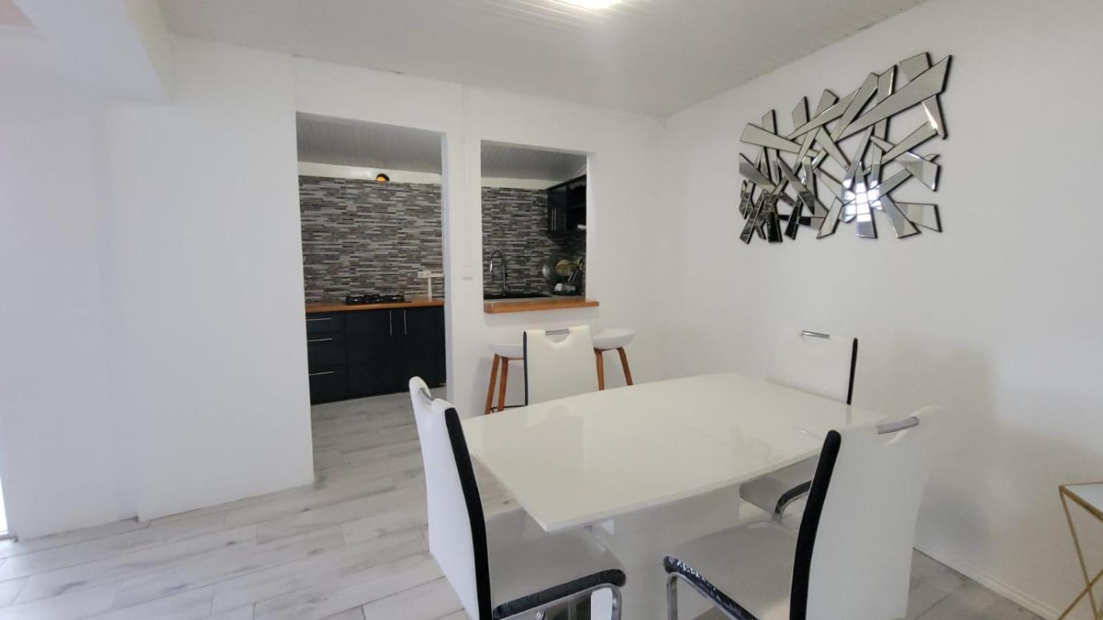 Maison D'Hanaya Le Marin Экстерьер фото